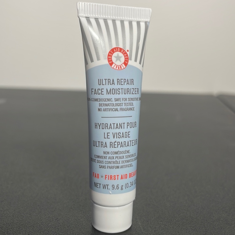 5/$20 🌼 First Aid Beauty Ultra Repair Face Moisturizer